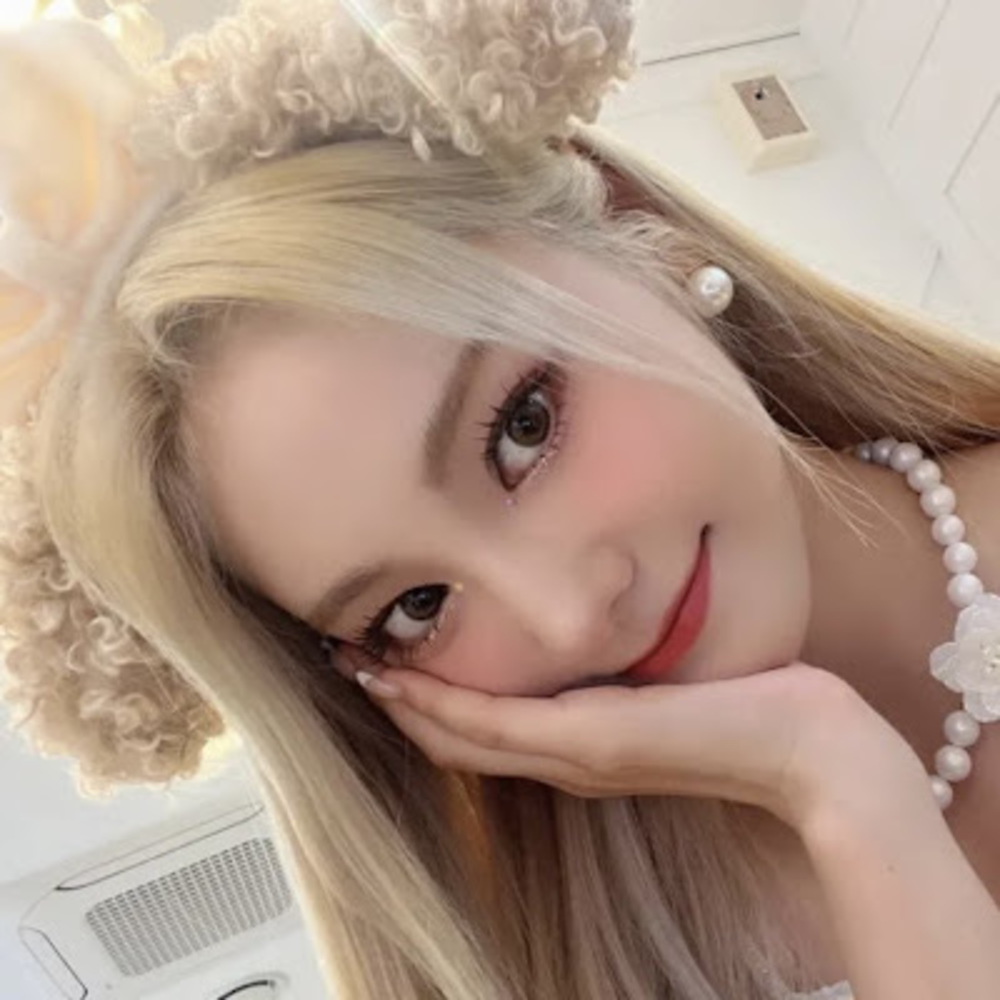 Meet your Posher, Ch4rrysouls